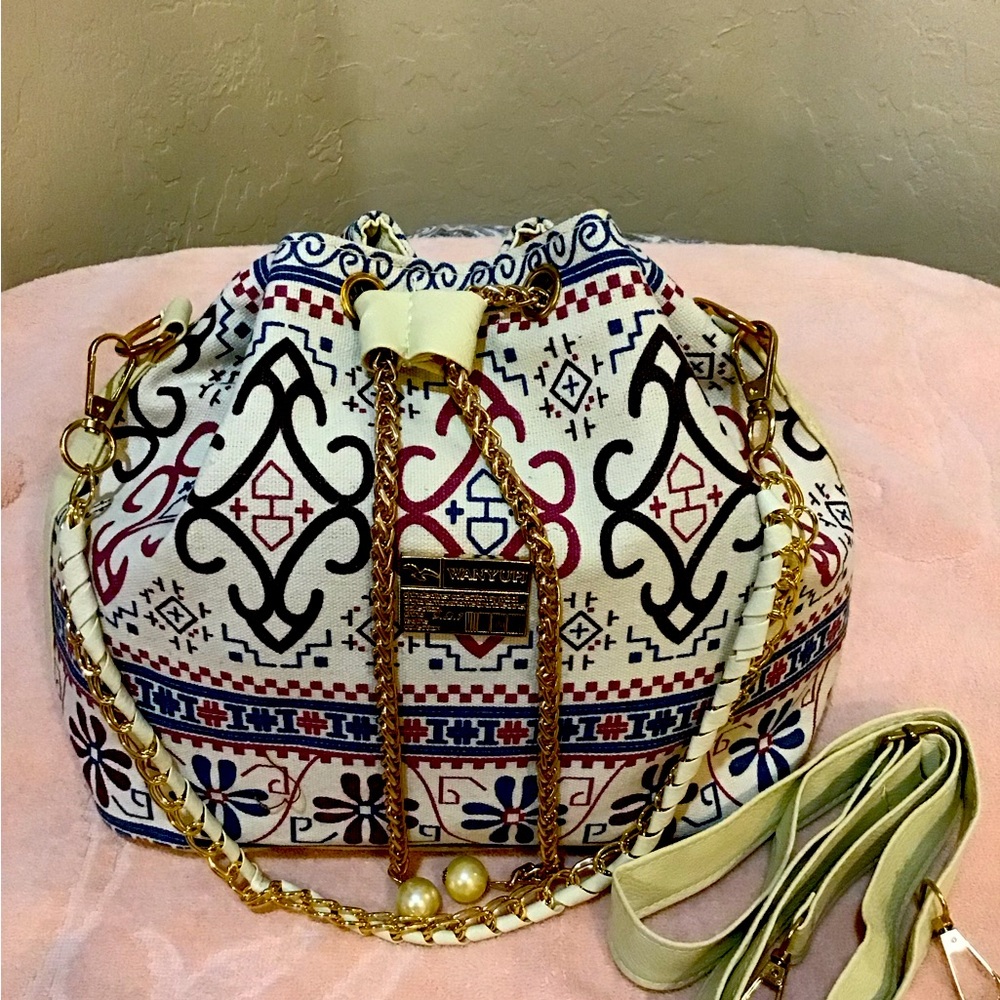 Hobo handbag